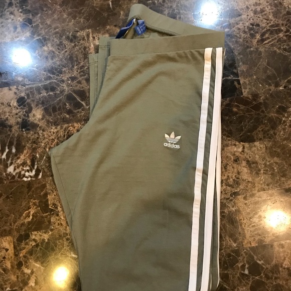 adidas Pants - Adidas olive leggings